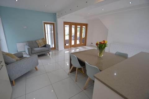 4 Bennets Lane, Wirral, CH47 7AZ