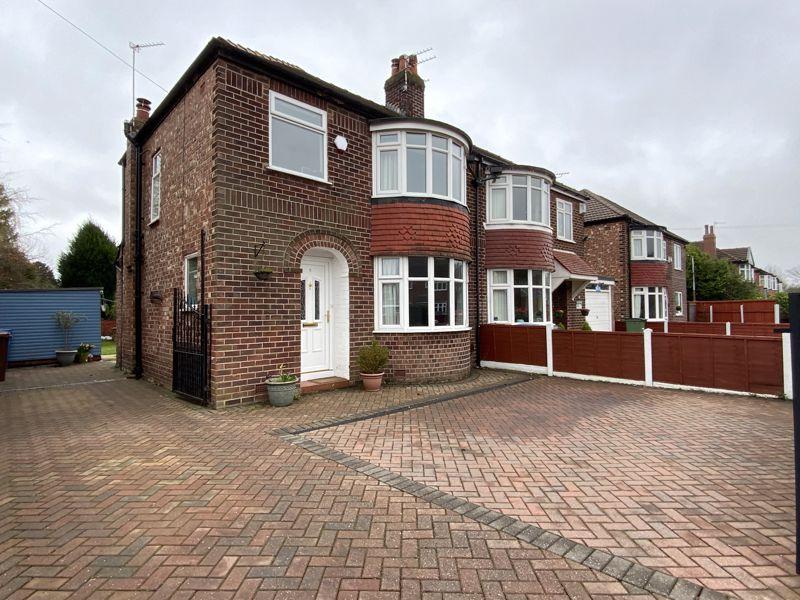Finney Lane, Heald Green, Cheadle, SK8 3DQ 3 bed semidetached house £325,000