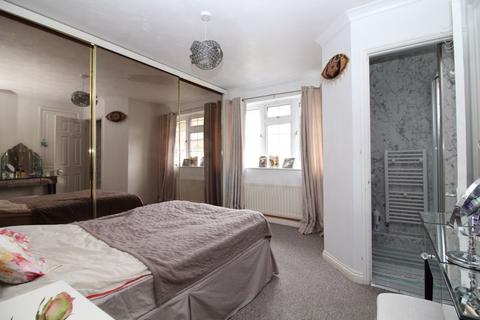 20 Whimbrel Close, South Croydon, CR2 0RW