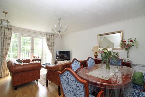20 Whimbrel Close, South Croydon, CR2 0RW