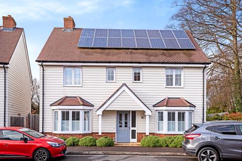 31 Metcalfe Avenue, Carshalton, SM5 4AW