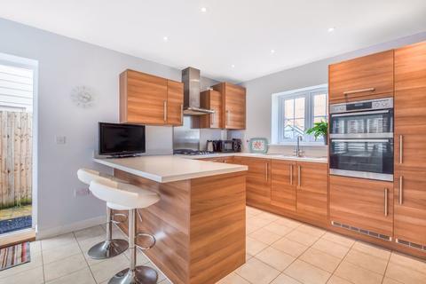 31 Metcalfe Avenue, Carshalton, SM5 4AW