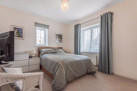 31 Metcalfe Avenue, Carshalton, SM5 4AW
