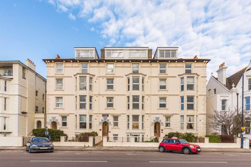 Clarence Parade, Southsea 2 bed apartment for sale £260,000