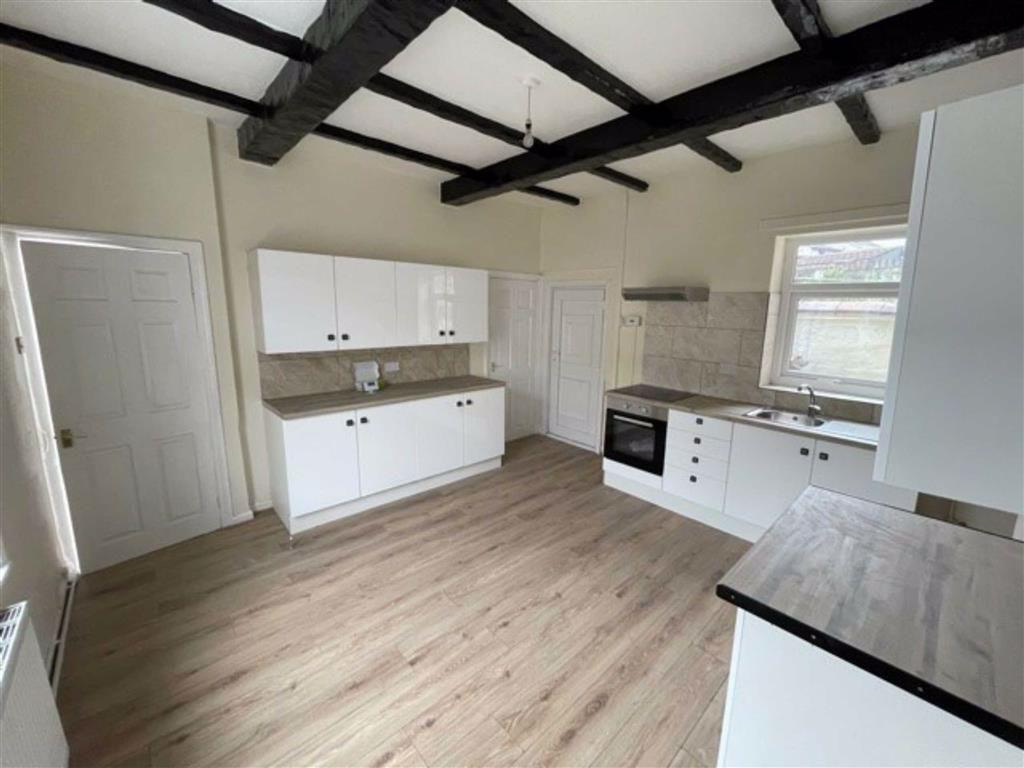 Owen Street, Accrington 2 bed terraced house £433 pcm (£100 pw)
