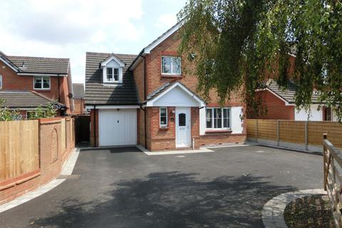 423 Alcester Road, Wythall, Birmingham, B47 6JL
