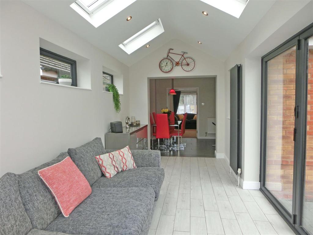 Alcester Road 483 garden room.jpg