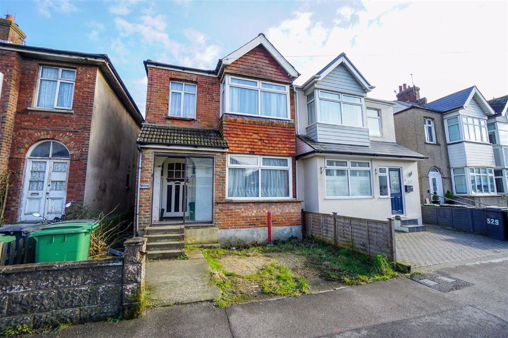 Bexhill Road, St. Leonardsonsea... 3 bed semidetached house £279,950