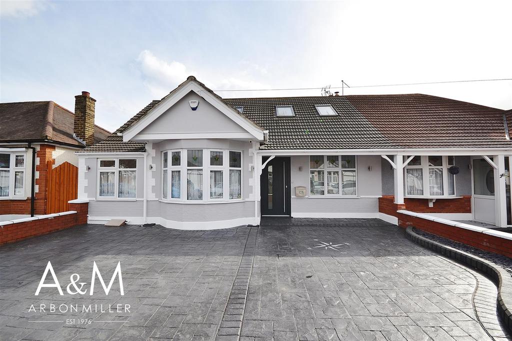 Oaks Lane, Newbury Park 3 bed semidetached house £700,000