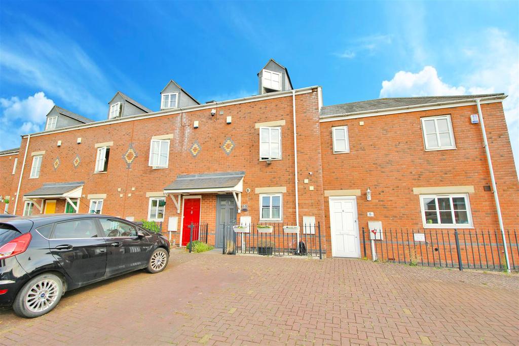 Main Street, Long Lawford, Rugby 3 bed terraced house £225,000