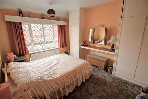 18 Reddicap Heath Road, Sutton Coldfield, B75 7EG