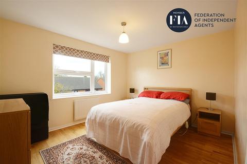 29 Hepple Close, Isleworth, TW7 6AY