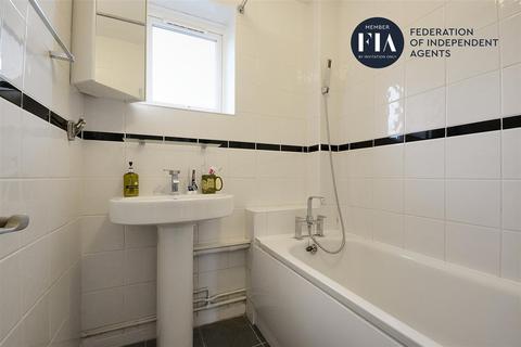 29 Hepple Close, Isleworth, TW7 6AY