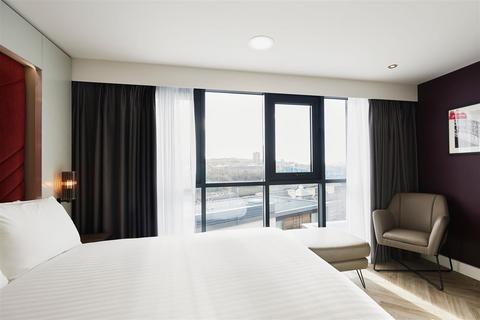 undefined, Roomzzz Aparthotel, Newcastle City