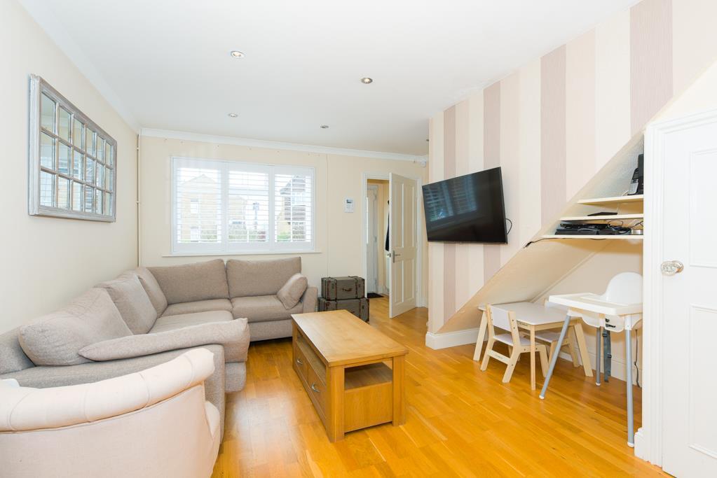 (Rightmove)  (3 of 16).jpg