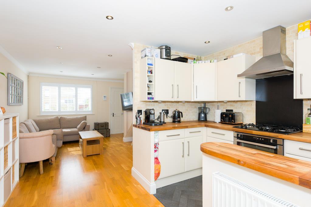 (Rightmove)  (8 of 16).jpg