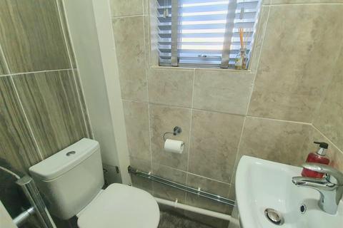 17 Third Avenue, Clipstone Village, Mansfield, NG21 9DD