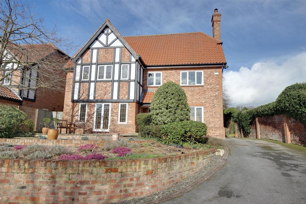 High Street, North Ferriby 5 bed detached house £699,950