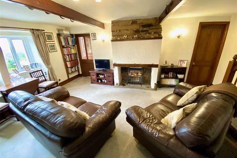 19 Hanging Royd, Golcar, Huddersfield, HD7 4JJ