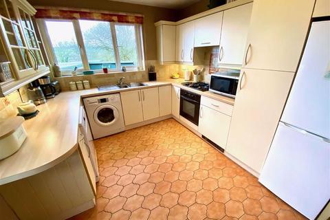 19 Hanging Royd, Golcar, Huddersfield, HD7 4JJ