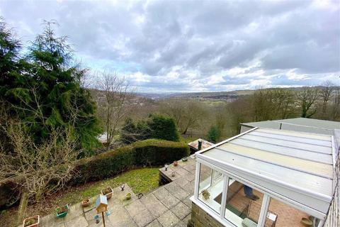 19 Hanging Royd, Golcar, Huddersfield, HD7 4JJ