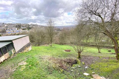 19 Hanging Royd, Golcar, Huddersfield, HD7 4JJ