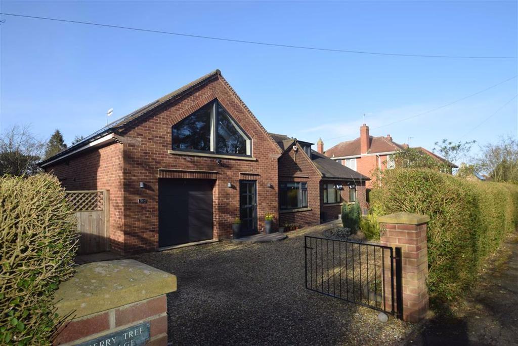 Hillcrest Avenue, Scarborough, North... 3 bed detached bungalow £567,000