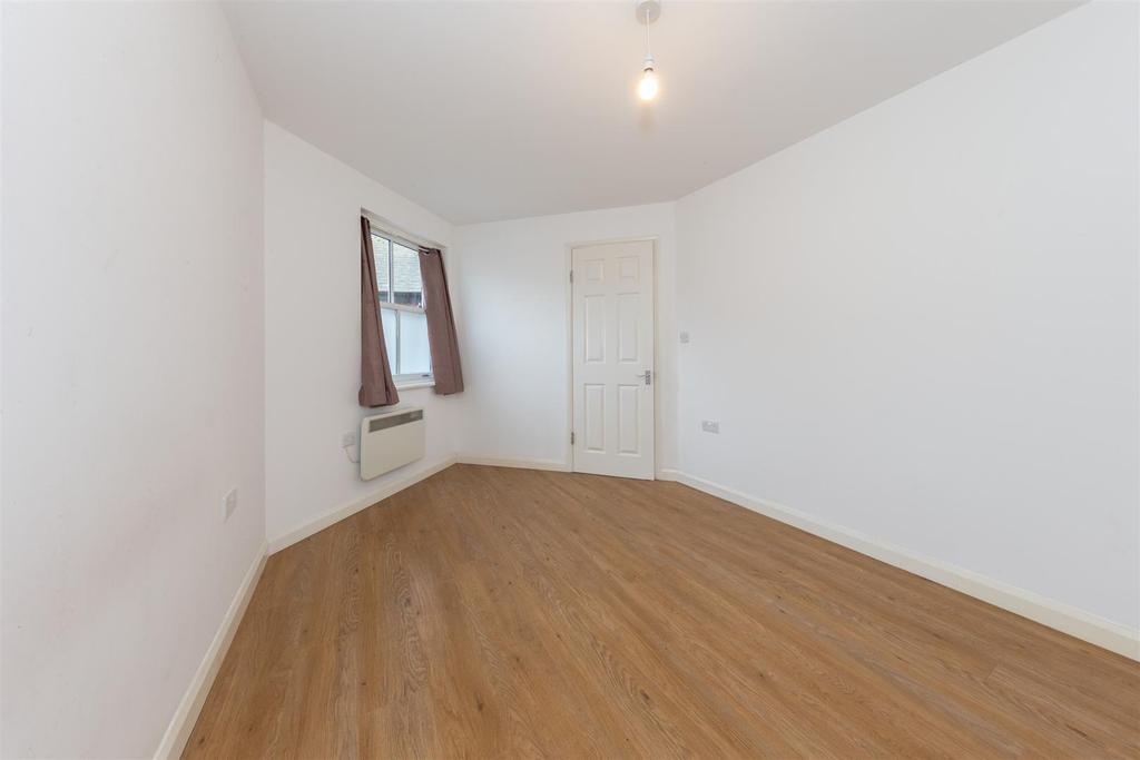 Edward Street, Dunstable 1 bed flat £145,000