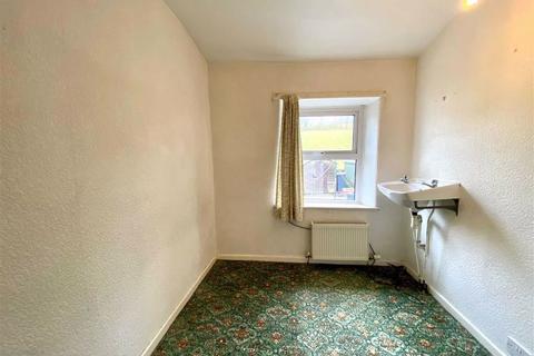206 Buxton Road, Furness Vale, High Peak, SK23 7PX