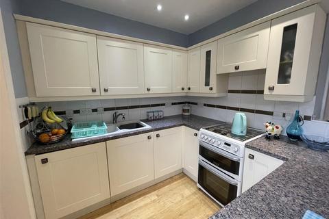 24 Mount Avenue, London, E4 6SY