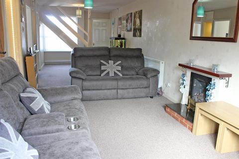 1 Kipling Rise, Tamworth, B79 8LX