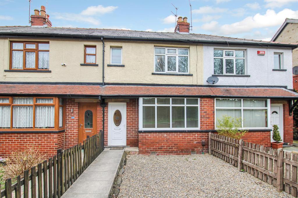 Henshaw Lane, Yeadon, Leeds, LS19 7RW 2 bed terraced house £185,000