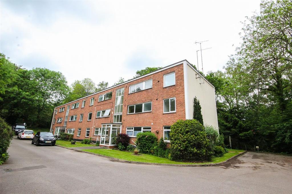 Hiltingbury Court, Hiltingbury Road, Chandler's Ford, Eastleigh 2 bed