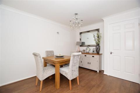 31 Maple Gate, Loughton, IG10 1PS
