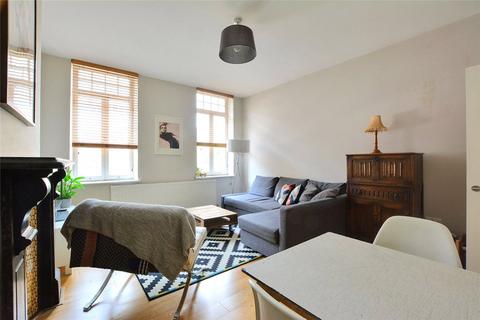 2 bedroom apartment to rent, Francis Dodd Court, Cresswell Park, London, SE3