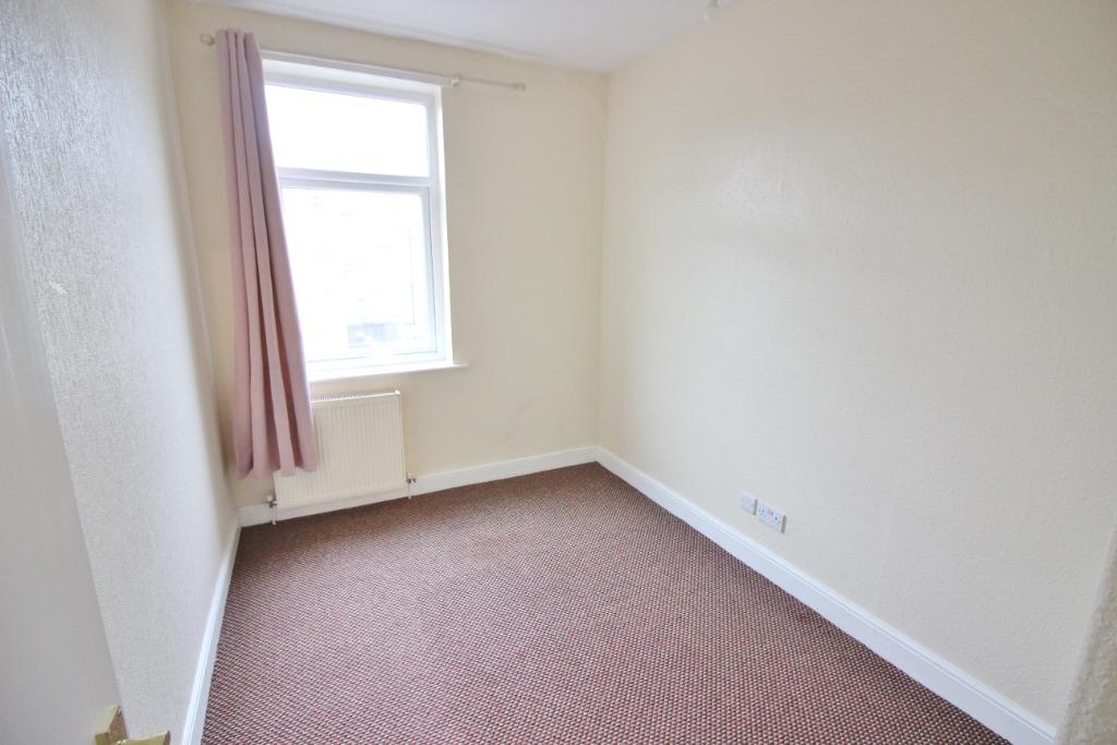 Victoria Street, Southport, PR9 1 bed flat - £525 pcm (£121 pw)