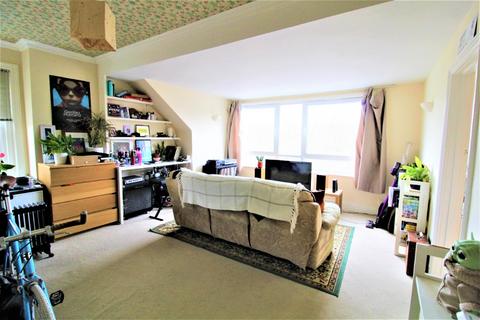 2 bedroom flat to rent, Preston Park Avenue, Brighton, BN1