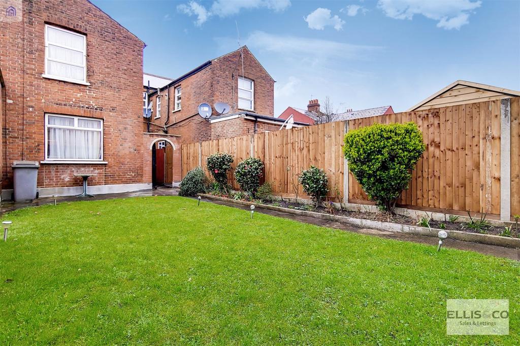 Mora Road, London, NW2 4 bed terraced house £810,000