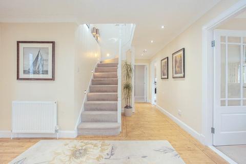 9 Colt Gardens, Auchterarder, PH3 1LP