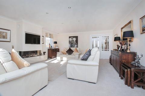 9 Colt Gardens, Auchterarder, PH3 1LP