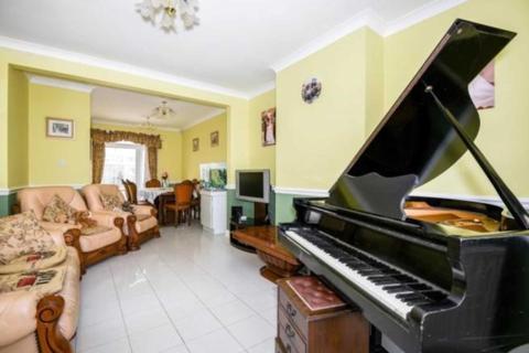 4 Penpool Lane, Welling, DA16 2AE
