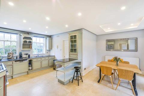 1 Hambledon Place, London, SE21 7EY
