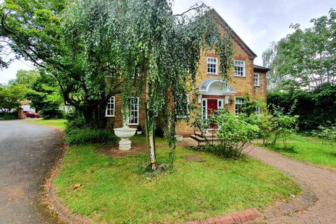 1 Hambledon Place, London, SE21 7EY