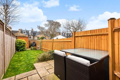75a Bassingham Road, Earlsfield, London, SW18 3AF