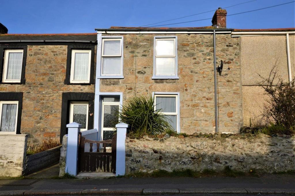 Stray Park Road, Camborne, Cornwall, TR14 8UL 3 bed cottage £125,000