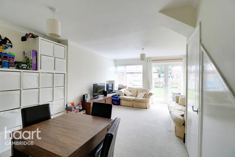 16 Derwent Close, Cambridge, CB1 8DZ