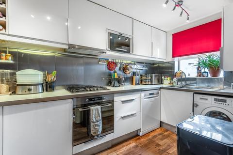 7 Grace Mews, 40 Marlow Road, London, SE20 7UW