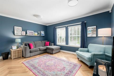 5 Cottage Green, Edinburgh, EH4 6RJ