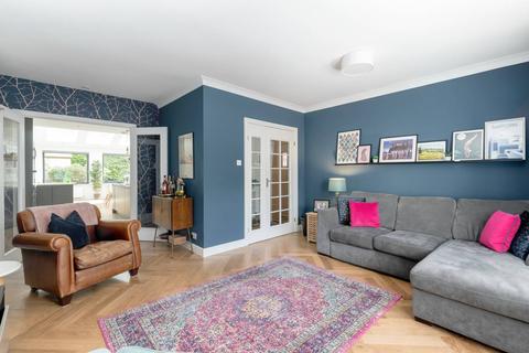 5 Cottage Green, Edinburgh, EH4 6RJ