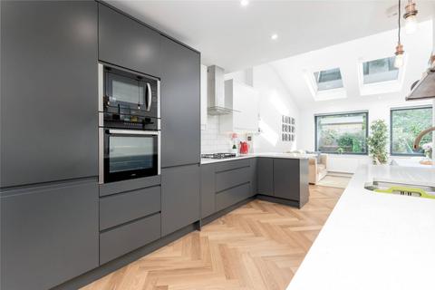 5 Cottage Green, Edinburgh, EH4 6RJ